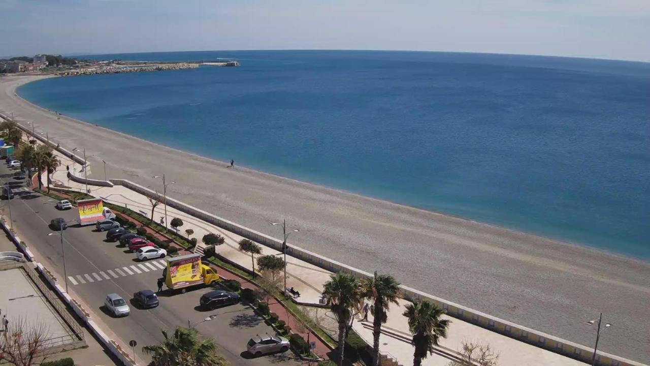 B E B Le Terrazze Sul Mare Catanzaro Exterior foto
